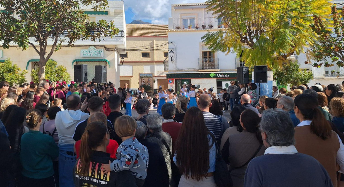 Dalías celebra un desayuno solidario con Manos Unidas
